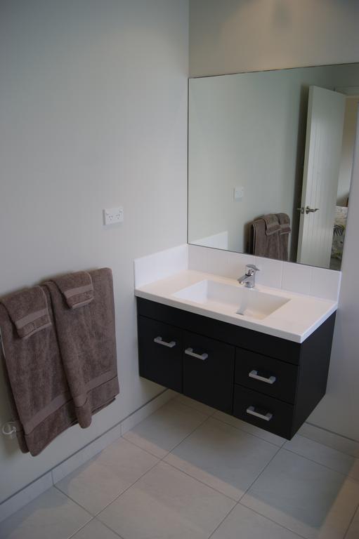 Waihi Beach Getaway-Studio, Ensuite & Private Deck Buitenkant foto